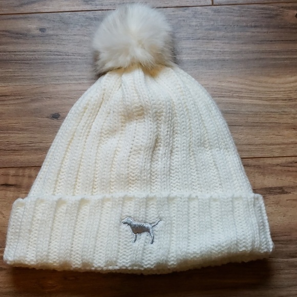 PINK Victoria's Secret Accessories - New 🎉🎉 Pink | beanie